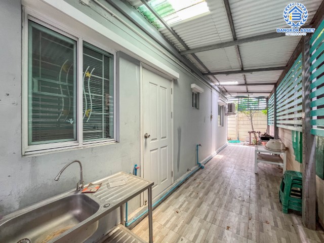 *****บ้านเดี่ยวมือสองย่านปทุมธานี ม.พฤกษาวิลเลจ30 เดอะซีซั่น แจ้งวัฒนะ-ราชพฤกษ์ หลังมุม! เนื้อที่กว้างขวางเกือบ 61 ตร.ว. ฟังก์ชัน 3 ห้องนอน 2 ห้องน้ำ 2 ที่จอดรถ บนทำเลยอดเยี่ยม เชื่อมต่อถ.345, ถ.ชัยพฤกษ์, ถ.แจ้งวัฒนะ ใกล้เมืองทองธานี และทางด่วน "แจ้งวัฒนะ" จองเลย!